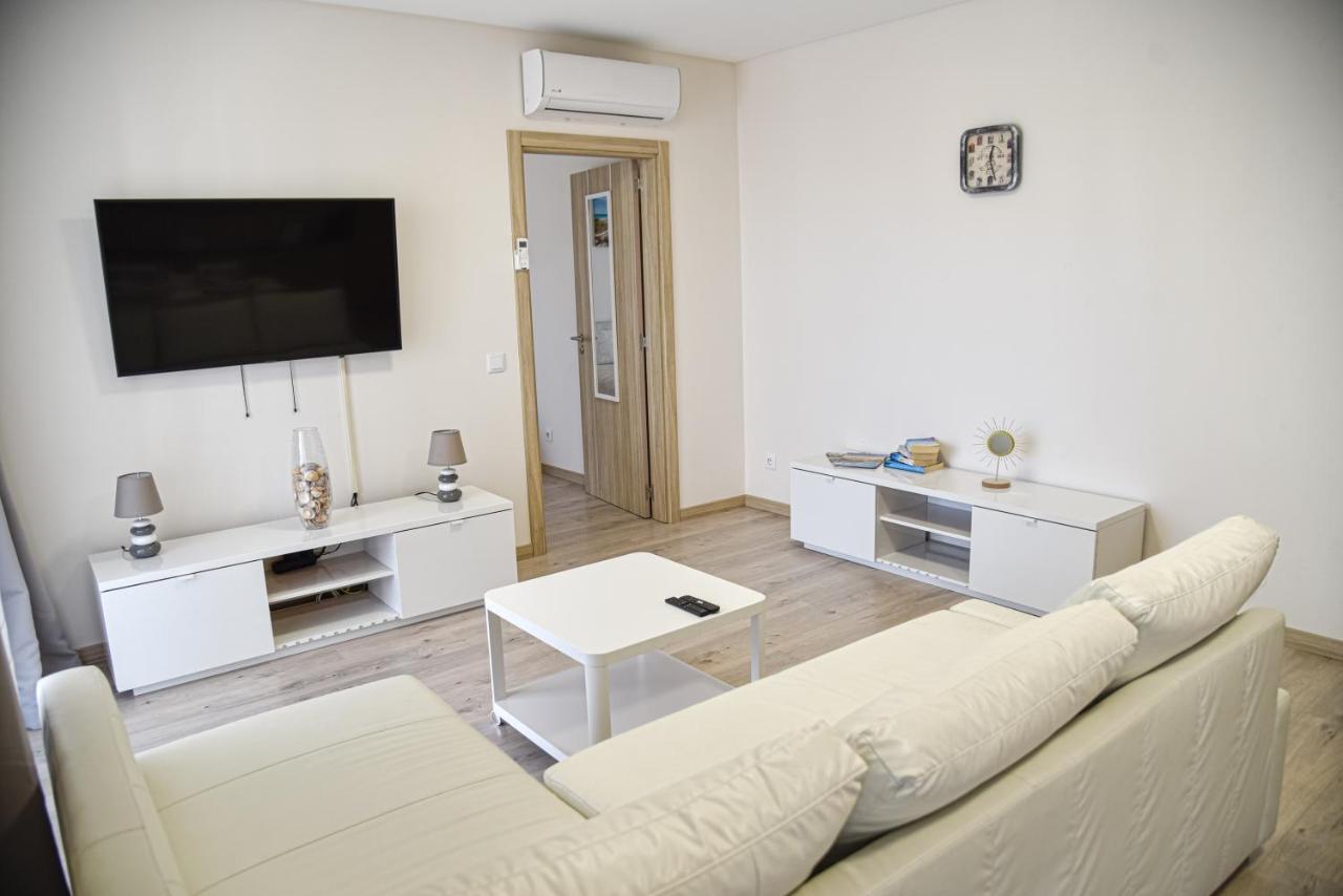 Apartamento Elegante Com Garagem E Piscina Na Praia Da Rocha Portimão Exterior photo