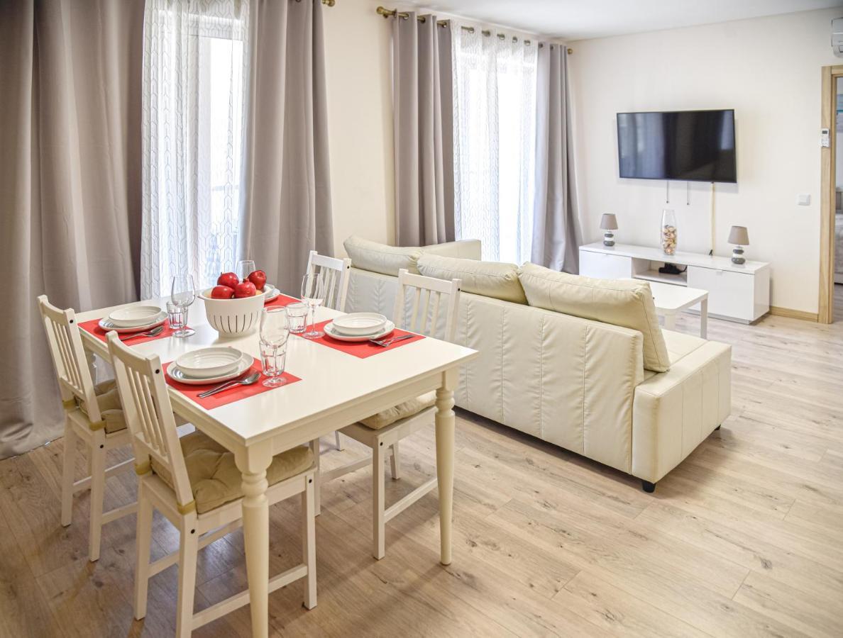 Apartamento Elegante Com Garagem E Piscina Na Praia Da Rocha Portimão Exterior photo
