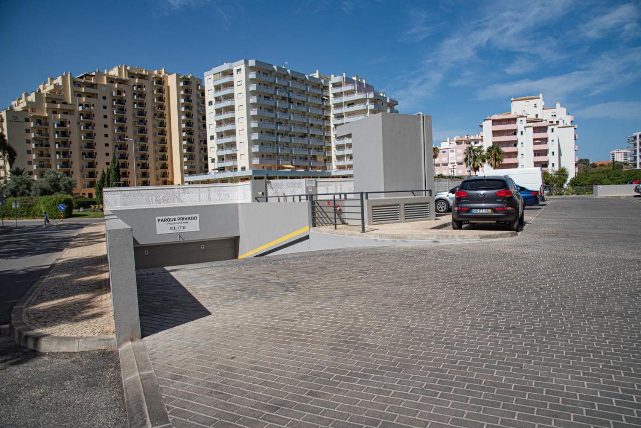 Apartamento Elegante Com Garagem E Piscina Na Praia Da Rocha Portimão Exterior photo
