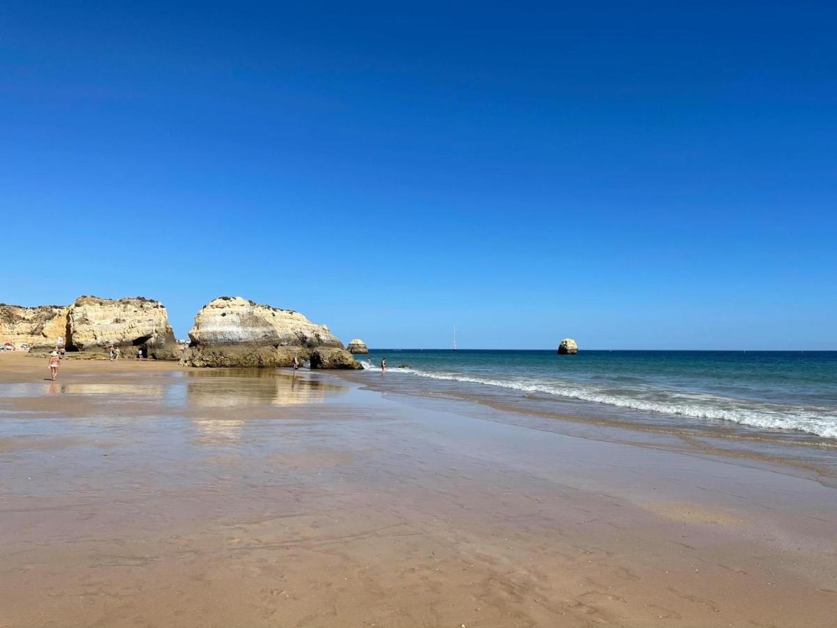 Apartamento Elegante Com Garagem E Piscina Na Praia Da Rocha Portimão Exterior photo