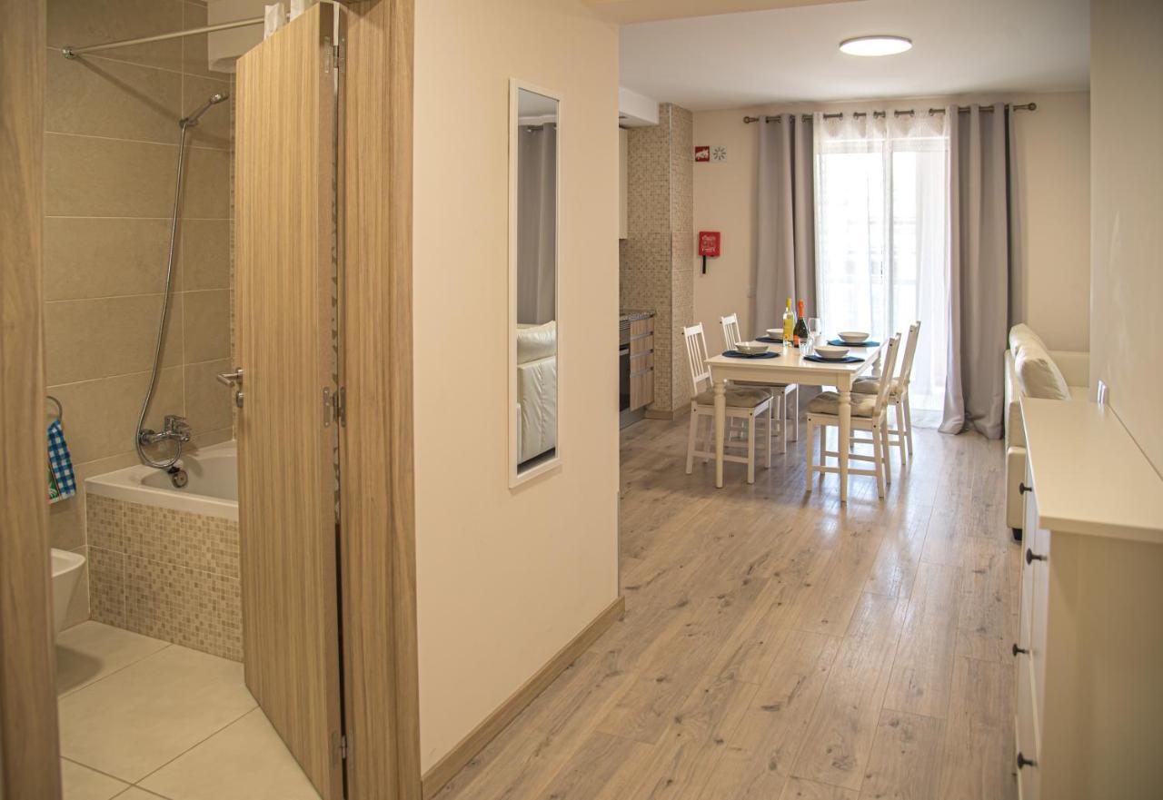Apartamento Elegante Com Garagem E Piscina Na Praia Da Rocha Portimão Exterior photo