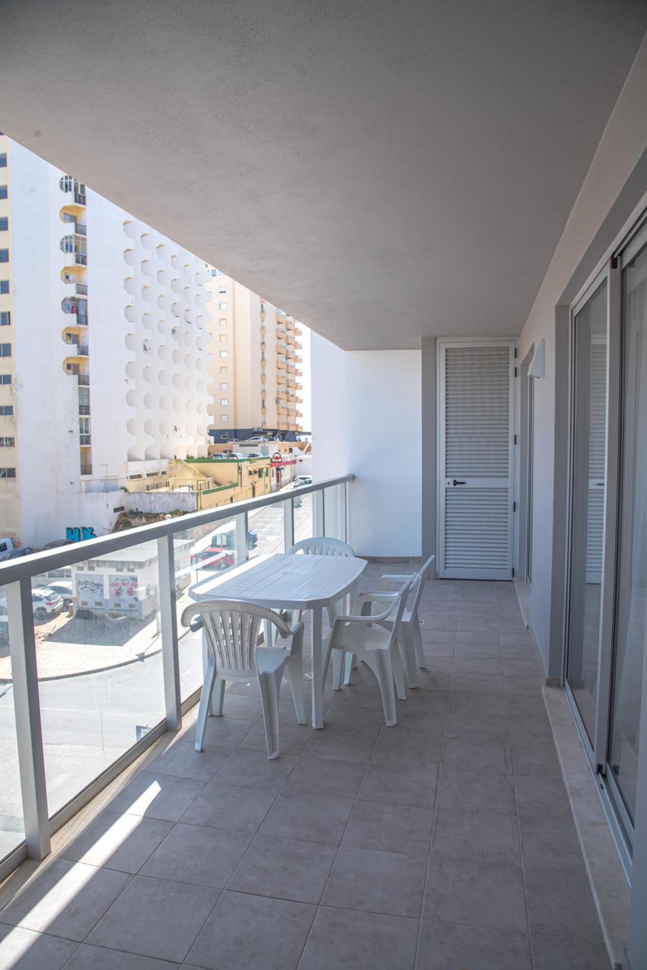 Apartamento Elegante Com Garagem E Piscina Na Praia Da Rocha Portimão Exterior photo