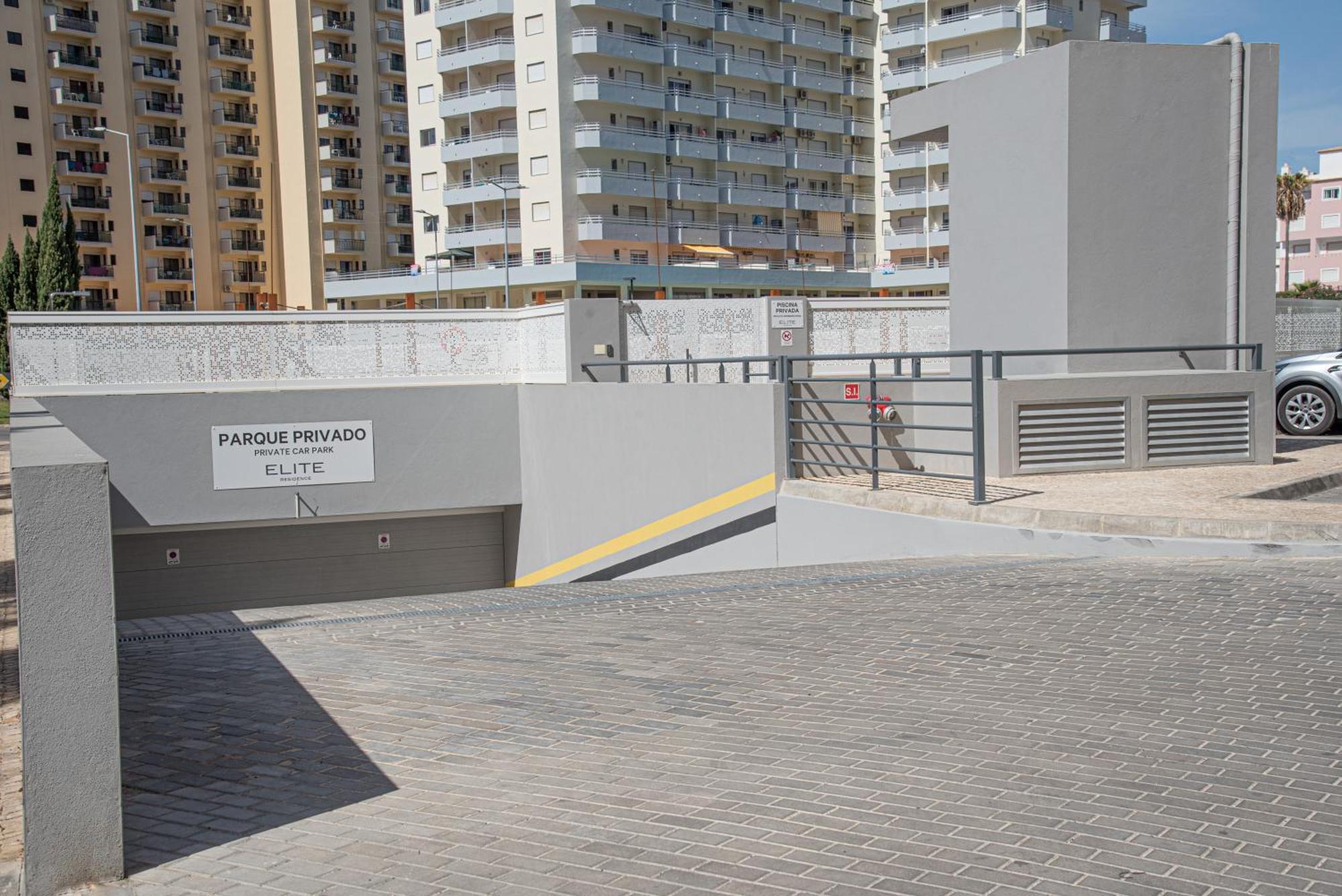Apartamento Elegante Com Garagem E Piscina Na Praia Da Rocha Portimão Exterior photo