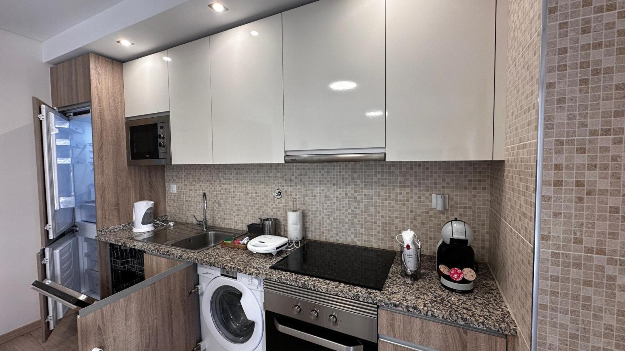 Apartamento Elegante Com Garagem E Piscina Na Praia Da Rocha Portimão Exterior photo